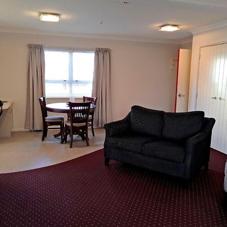 Touchwood Motor Lodge Pukekohe Exterior foto