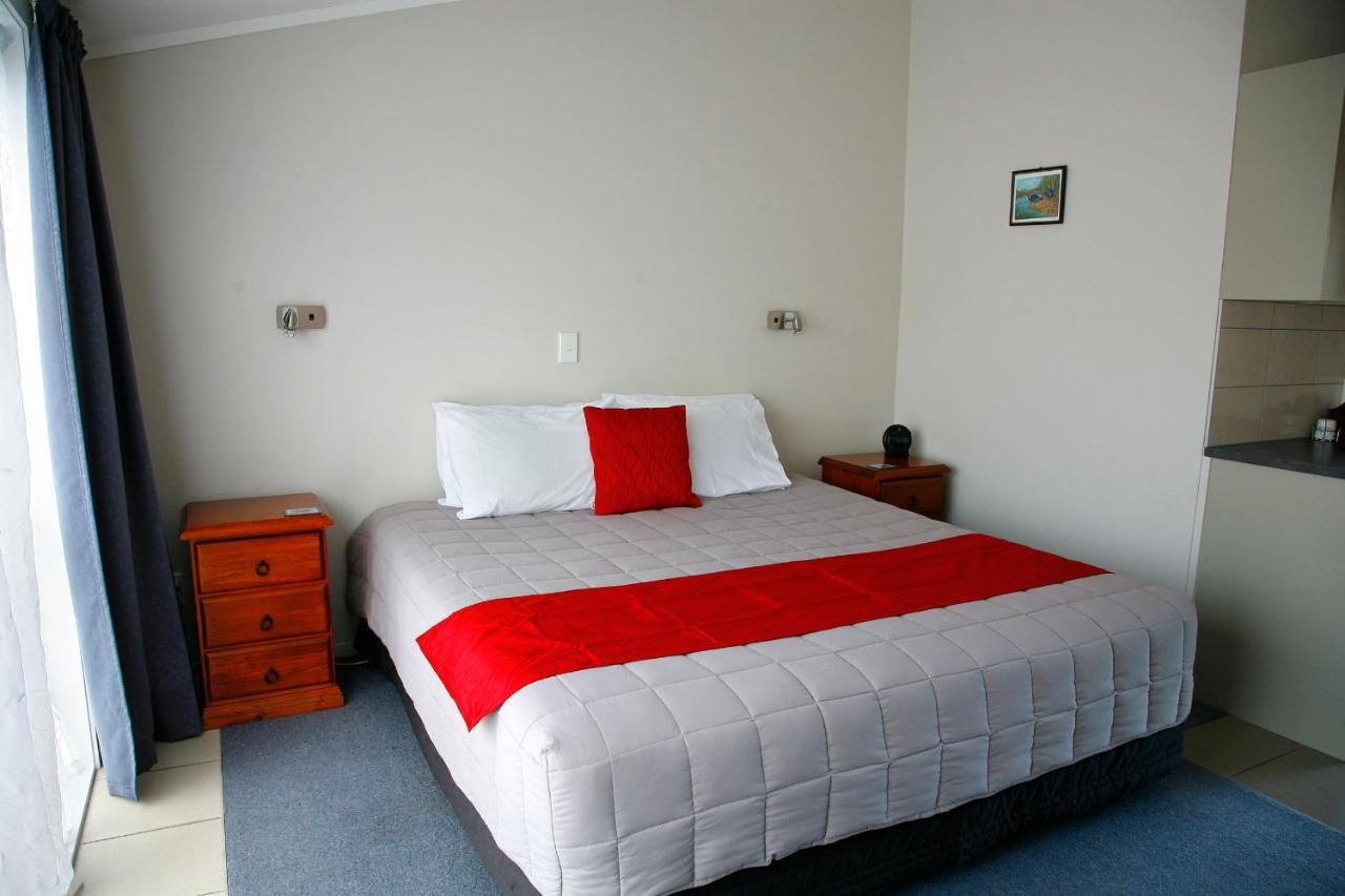 Touchwood Motor Lodge Pukekohe Exterior foto