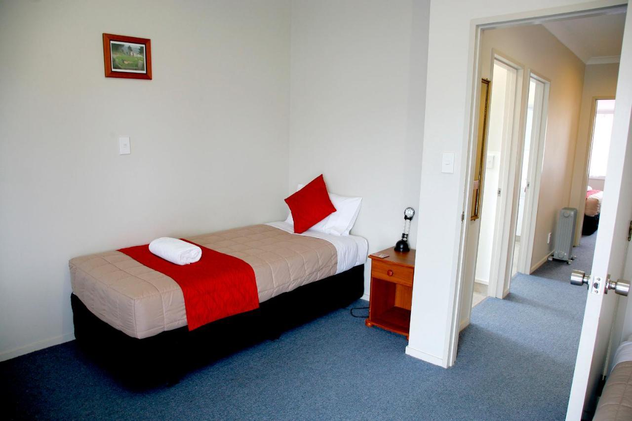 Touchwood Motor Lodge Pukekohe Exterior foto